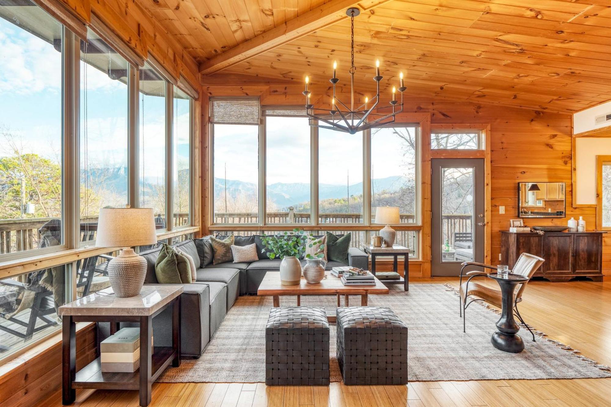 Chestnut By Avantstay Mountain Cabin W Treetop Views Hot Tub Game Room Гатлинбург Экстерьер фото